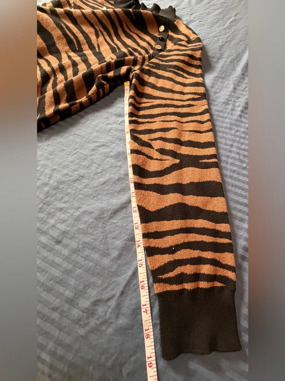 Michael Kors Brown & Tan Tiger-Stripe Mock Neck Sweater - W Medium